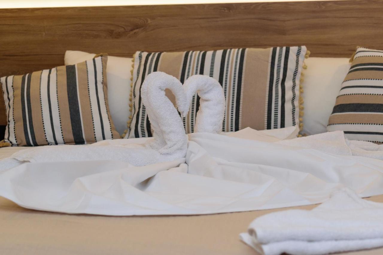 Teo Apartments Джорджополис Екстериор снимка